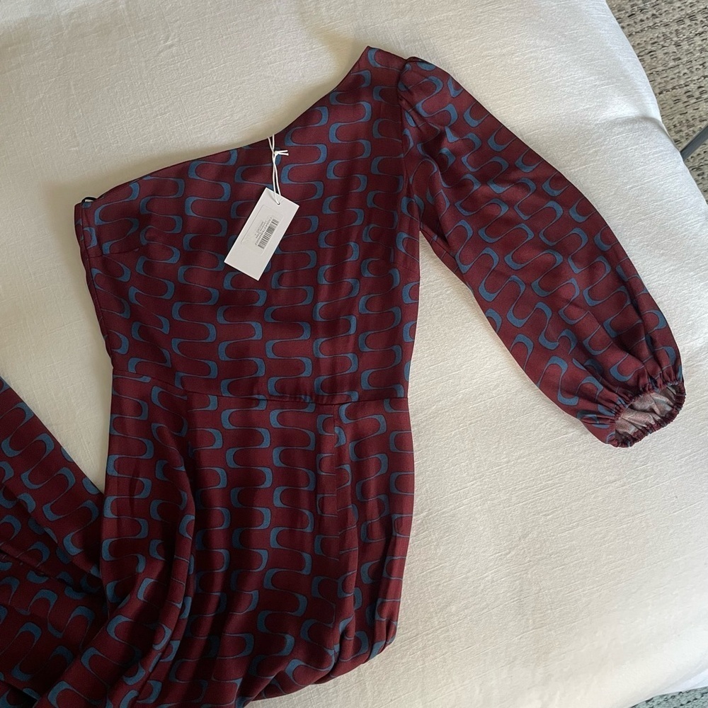 Reformation Lawrence One Shoulder Midi Dress in Marooned – Size 2, NWT - Picture 6 of 7